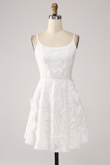 Vestido corto de graduación blanco con tirantes de espagueti de línea A